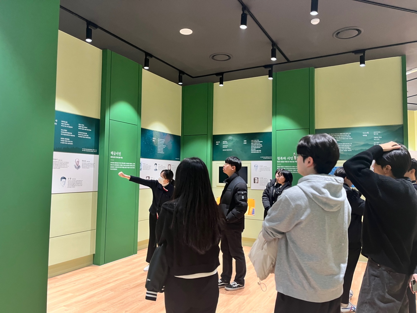 [2023.12.06] 하반기 인성개발원 연계 백석대학교 학생 수업 & 천안두정중학교 중학생 관람 2번째 첨부파일 이미지